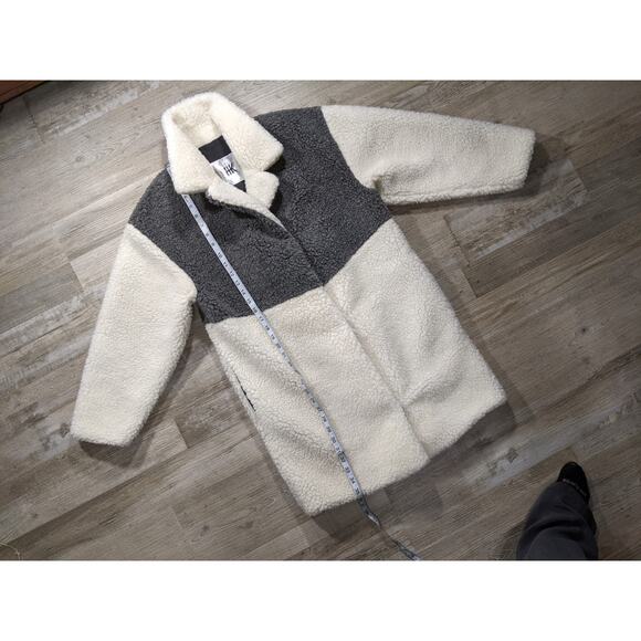 nwot etsy HK brand wool teddy bear coat. - Picture 4 of 15